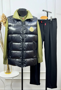 Безрукавка Moncler