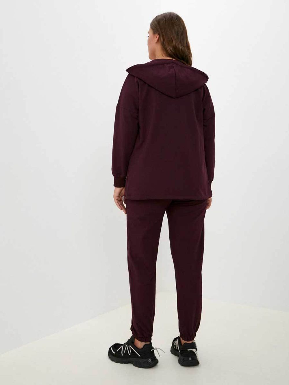 Костюм спортивный