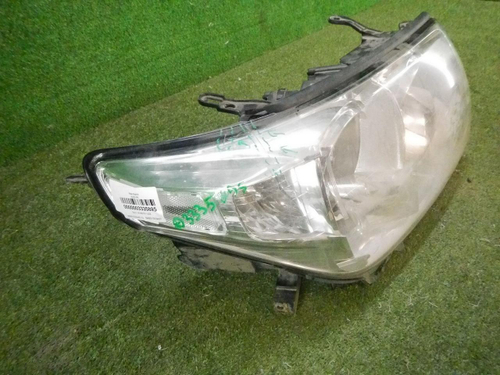Битая Фара правая Toyota Land Cruiser 200 (2007-2012) галоген