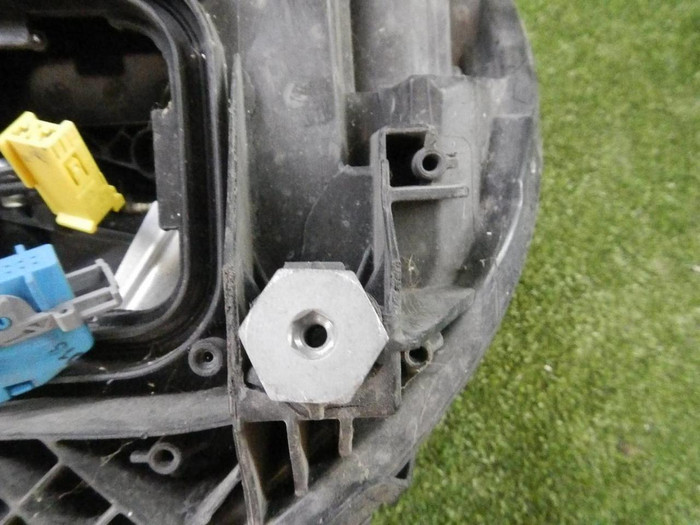 Фара правая Mercedes E W212 (2013-2016) LED