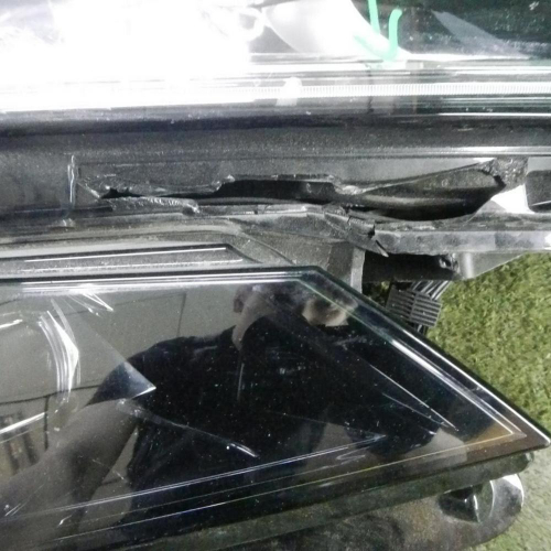 Фара правая Skoda Kodiaq (2016-2022) LED