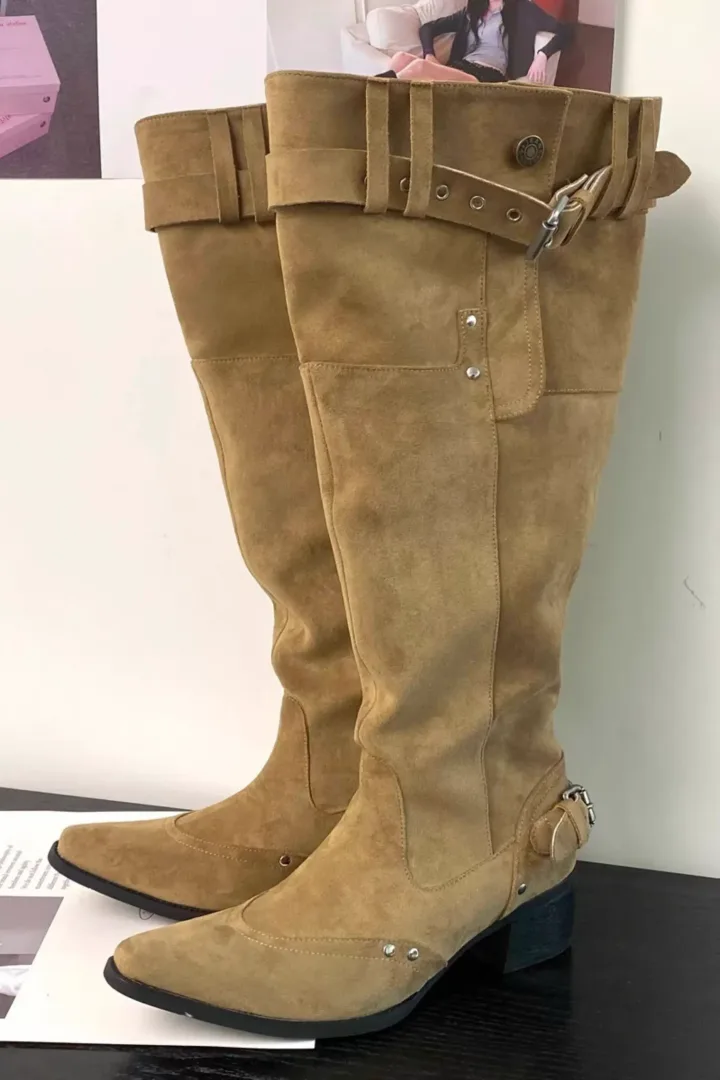 Женские сапоги на каблуке «HIK»