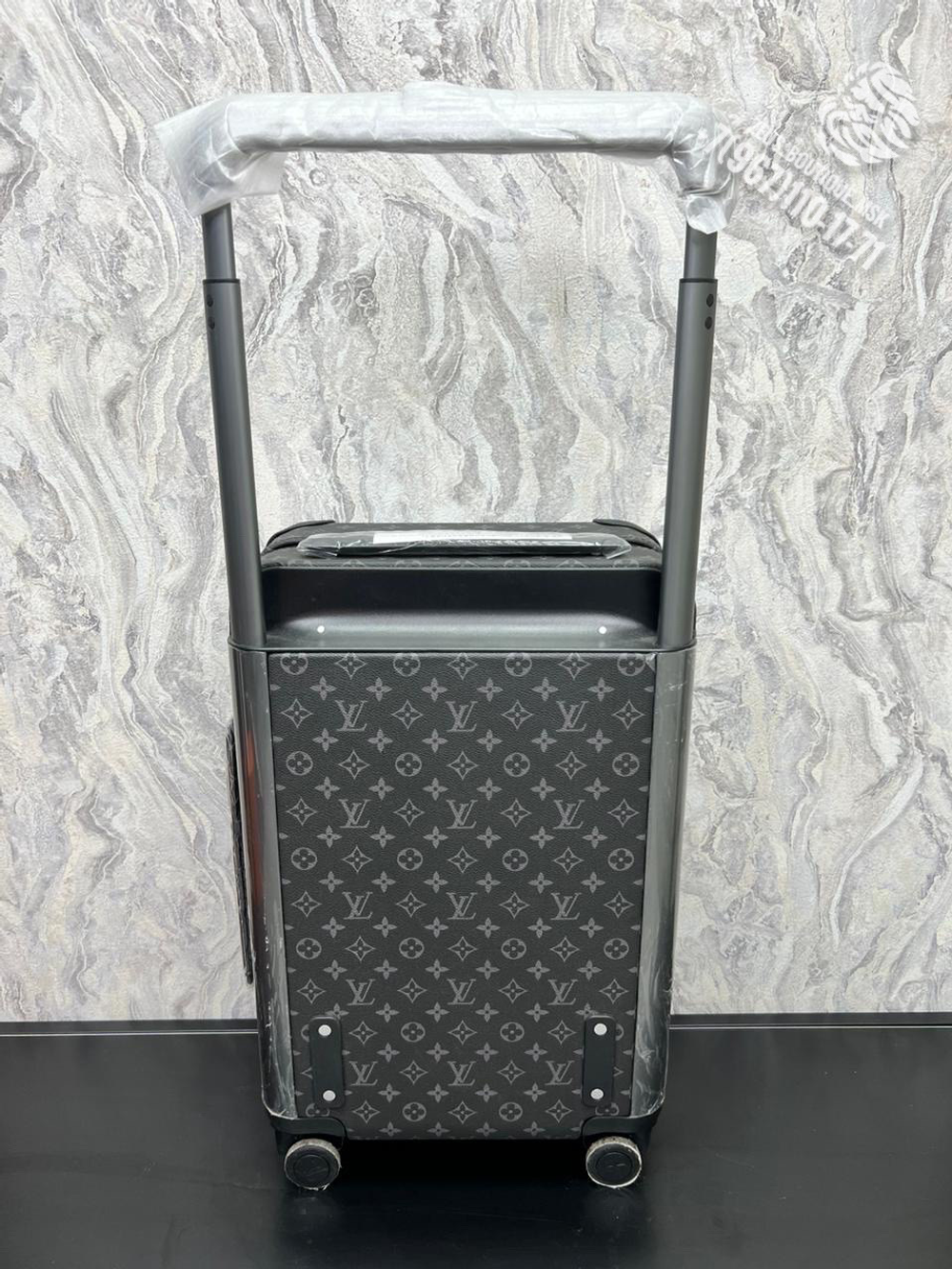 Дорожный чемодан Louis Vuitton Horizon