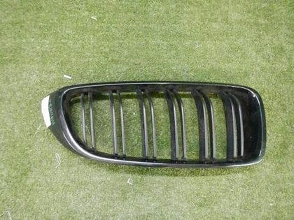 Решетка радиатора правая BMW 4er F32 (2013-2020)