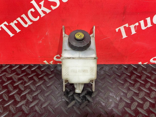 Бачок тормозной жидкости