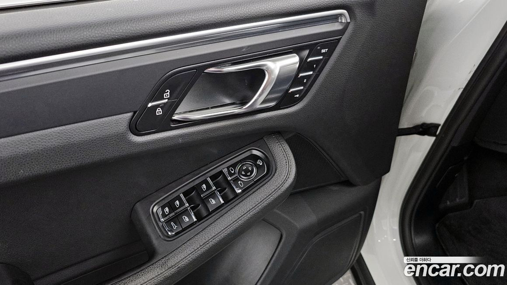 Porsche Macan 2.0 (02.2021)