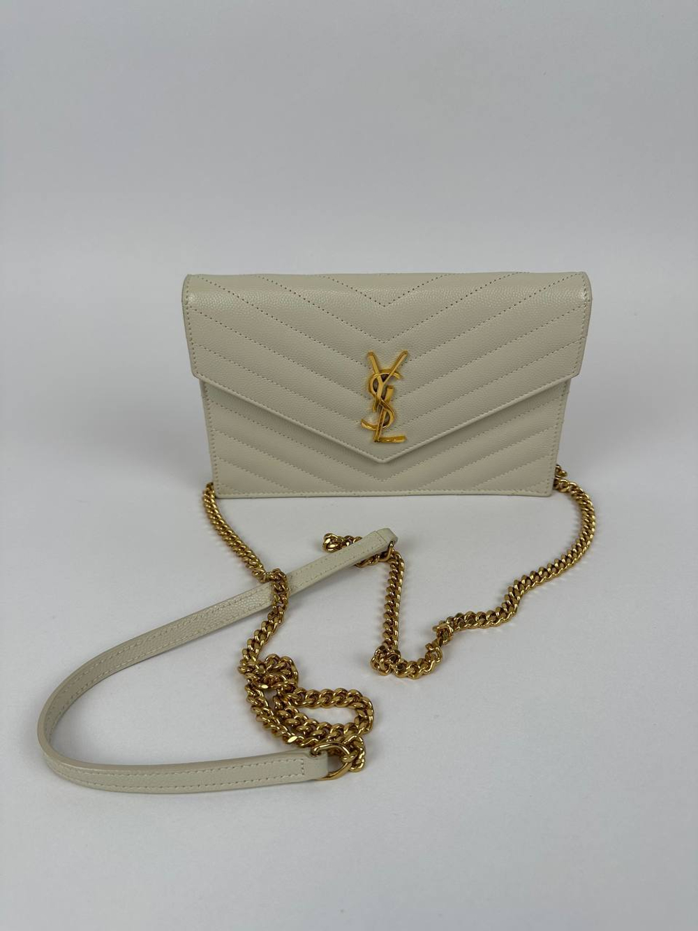 Сумка Saint Laurent Monogram Envelope mini