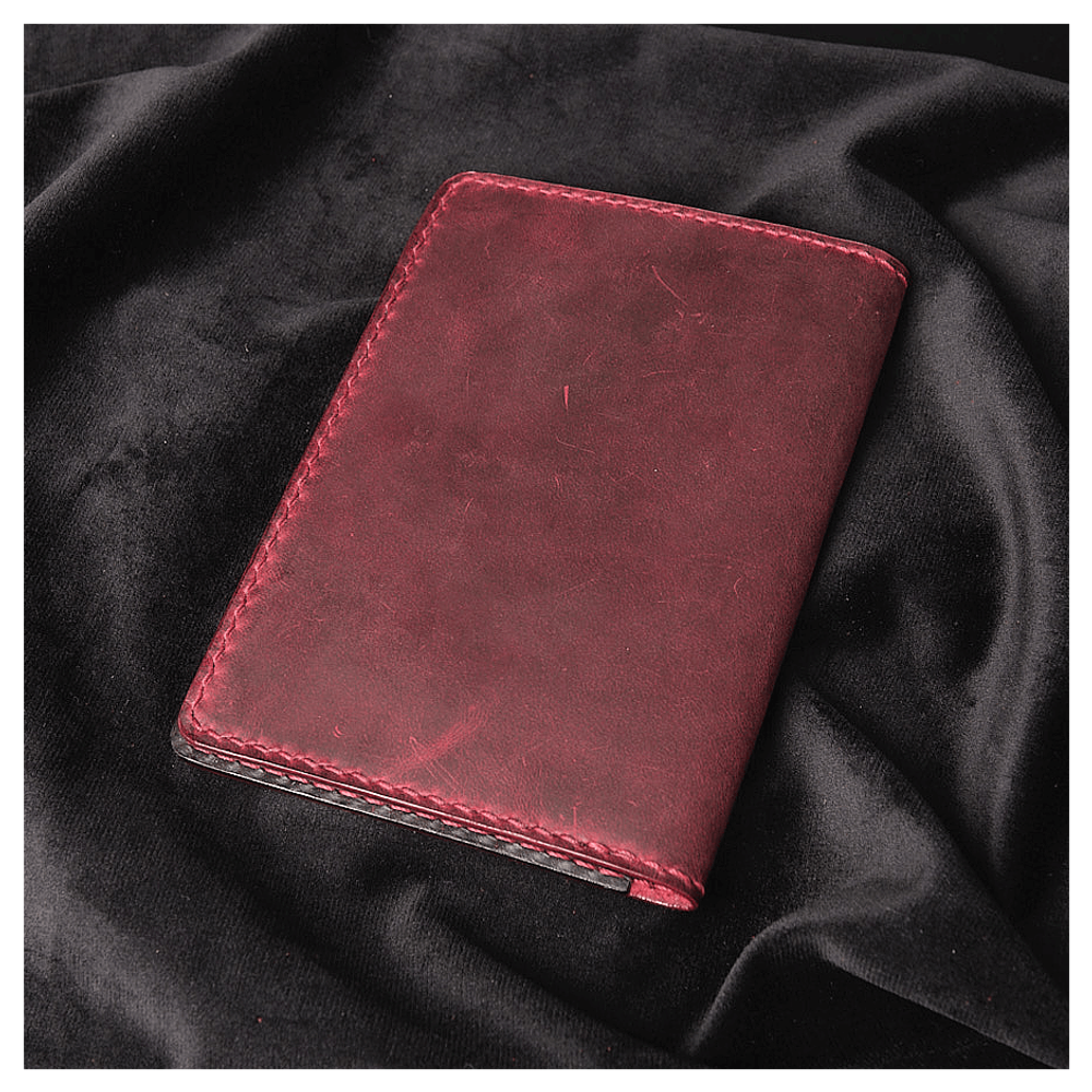 Кожаная обложка на паспорт «Шаманка»