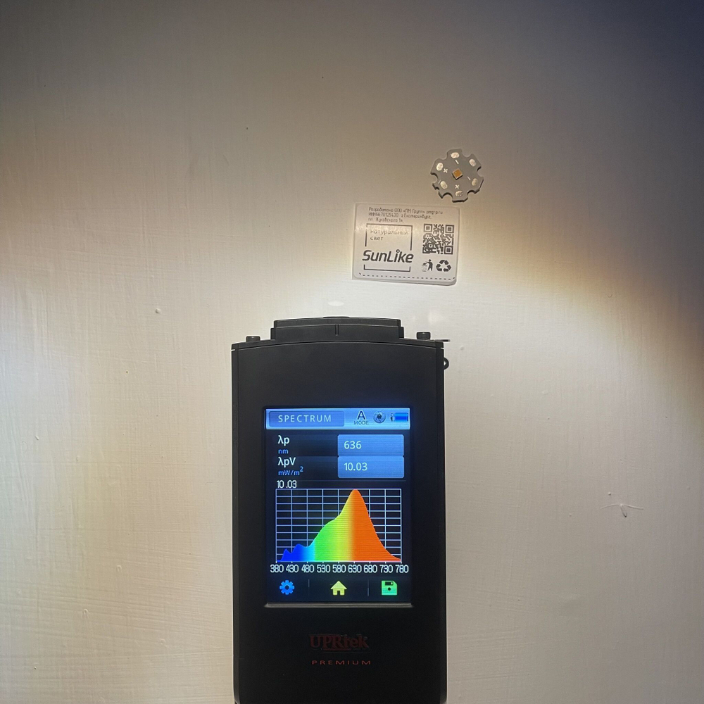 Светодиод с высокой цветовой передачей на матрице SunLike 3030 3.2-3.4V 65-150mA 4000K CRI95 3х3мм Seul Semicindoctor