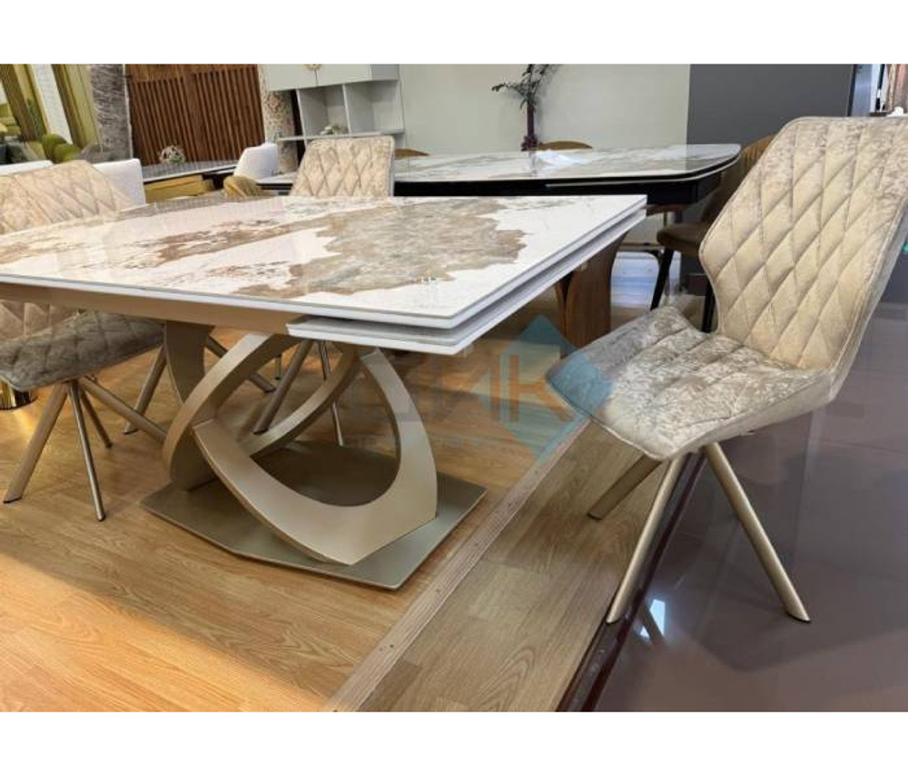 Стол обеденный EKE160