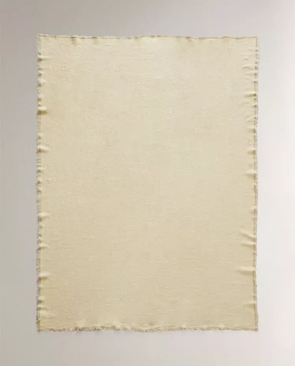 ZARA HOME ПЛЕД ИЗО ЛЬНА С ОТДЕЛКОЙ ОВЕРЛОКОМ, БЕЖЕВЫЙ