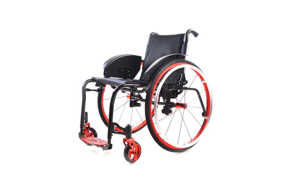 Активное кресло-коляcка со складной спинкой Omega Active 144