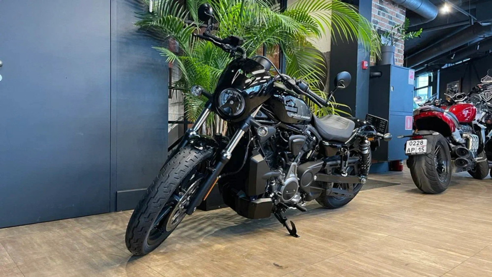 Nightster 975 Harley-Davidson "BLACK" 