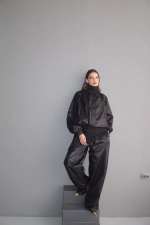 Ветровка, Черный