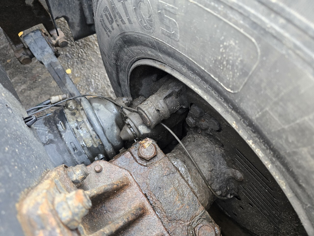 Суппорт задний правый 2016г.