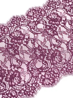 01-45 Кружево шантильи 24 см, слива