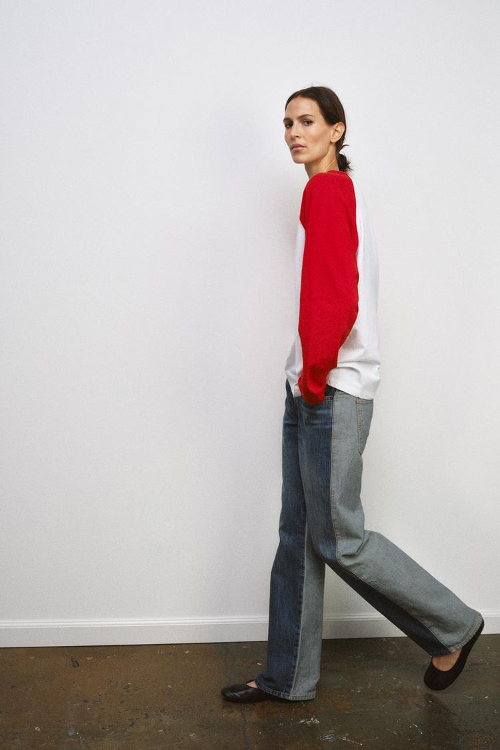 ZARA ФУТБОЛКА С ДЛИННЫМИ РУКАВАМИ И КОНТРАСТНЫМИ ЭЛЕМЕНТАМИ, БЕЛЫЙ/КРАСНЫЙ