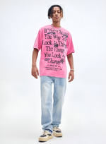 Купить розовую мужскую футболку фото