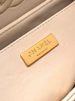Chanel Bag 22 cm