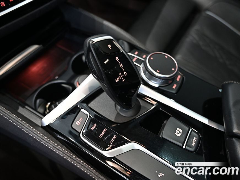 BMW 5 Series (G30) 530i xDrive Luxury Plus (10.2019)