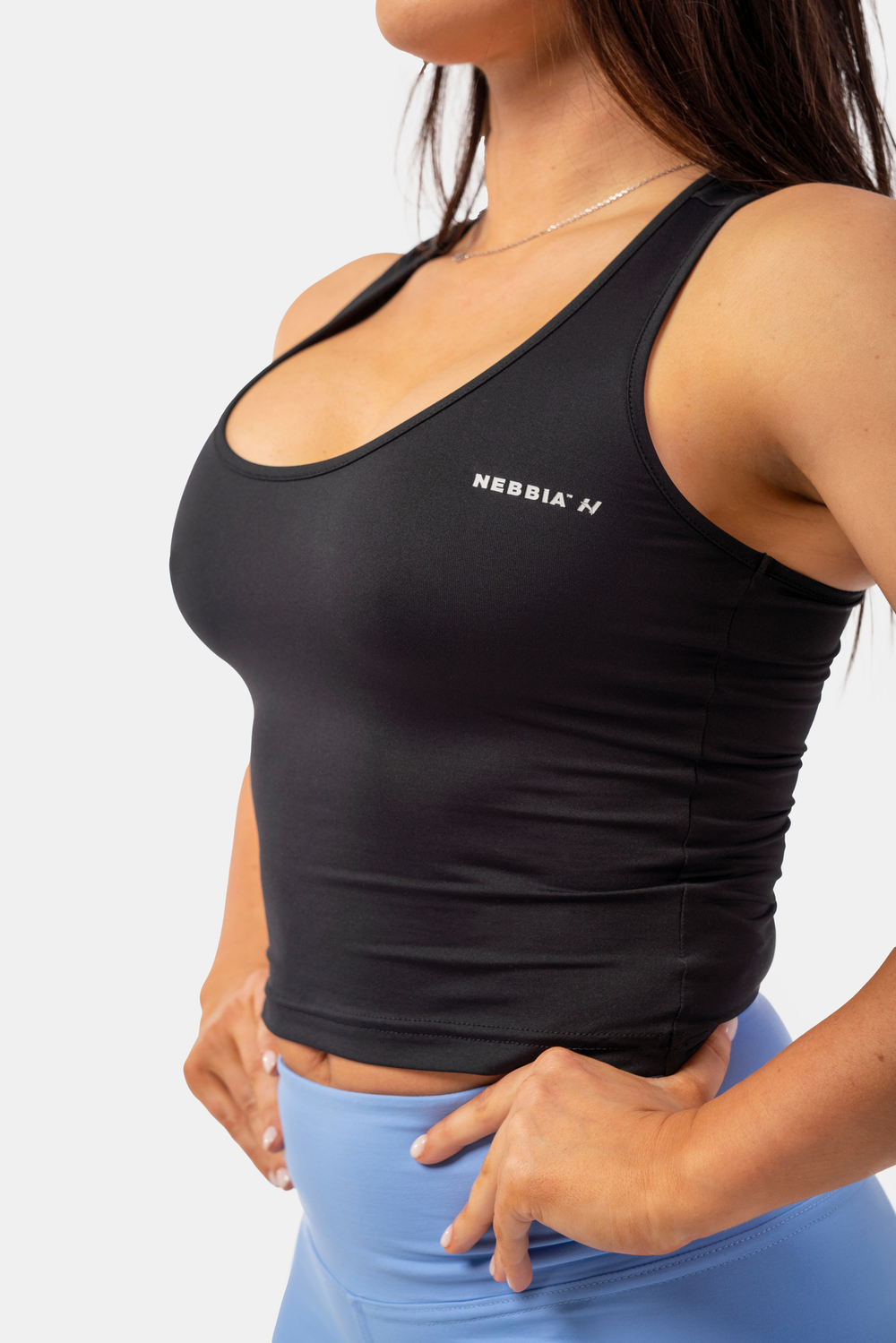 Женский топ NEBBIA Sporty Slim-Fit Crop Tank Top 422 Black