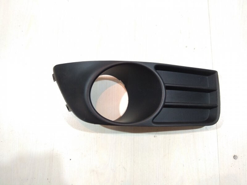 *Облицовка ПТФ Suzuki SX 4 правая