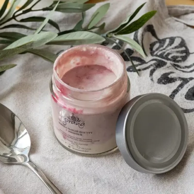 Йогурт миндальный с вишней "Prana", 165 г