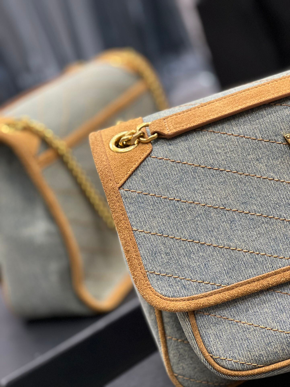 Saint Laurent Niki 28 cm