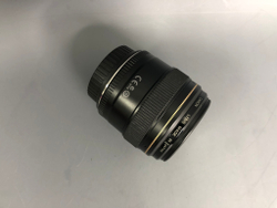 Canon EF 85mm 1.8