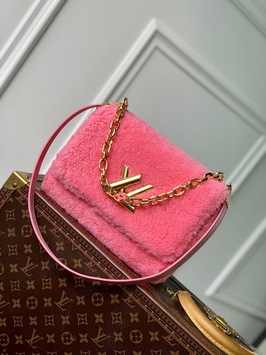 Louis Vuitton Twist MM