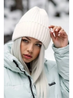 шапка вязаная теплая зимняя с отворотом стильная