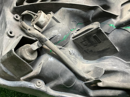 Фара правая Toyota Corolla E160 (12-16) галоген