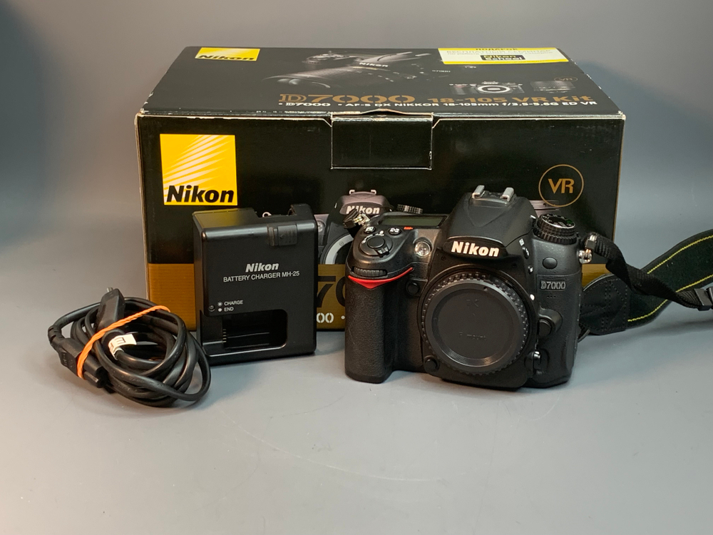 Nikon D7000 Body 13.465 Кадров