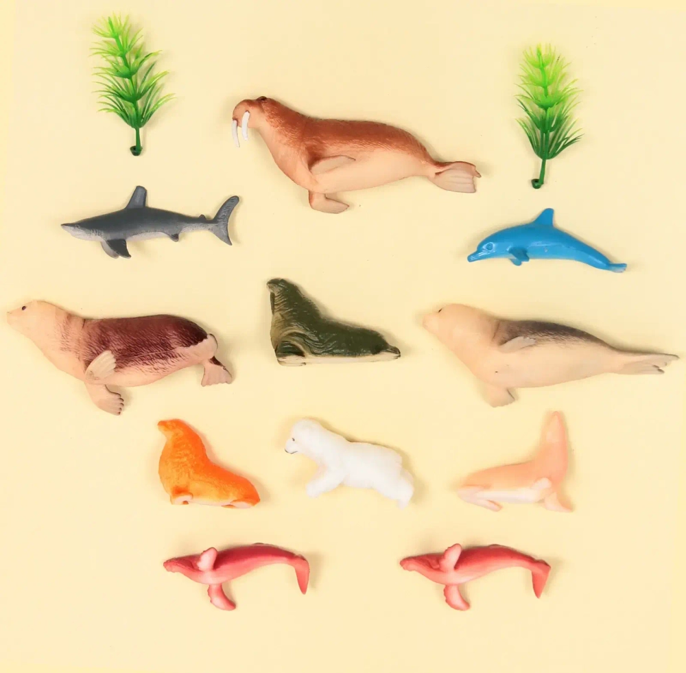 Набор животных «На северном полюсе», 12 предметов, 20.5*24*4 см