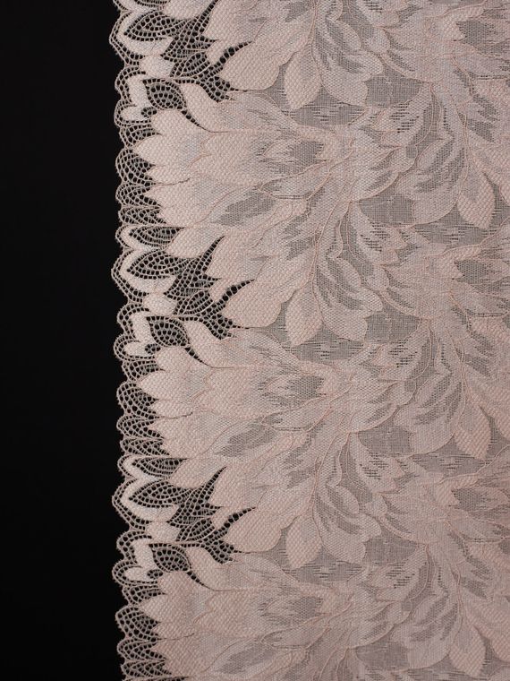 03-77 Кружево эластичное 24 см, бежевый