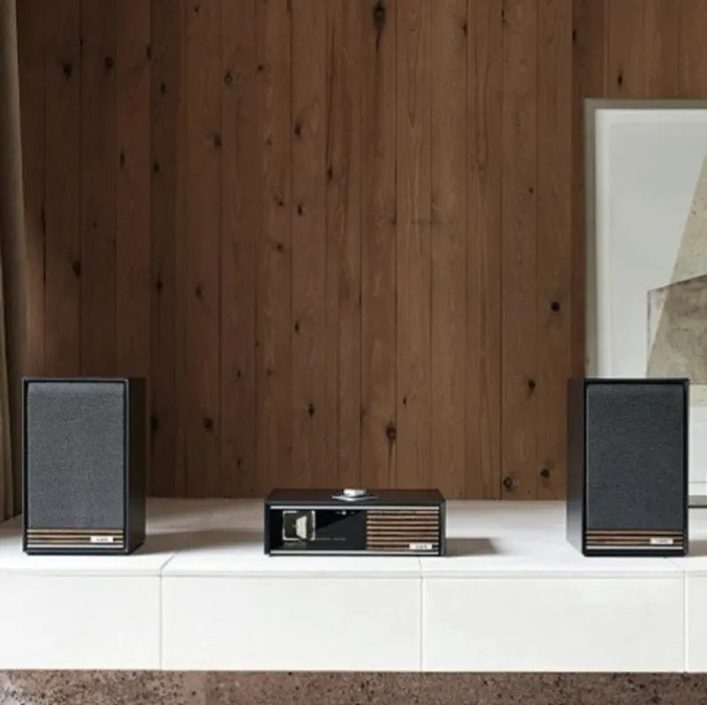 Полочная акустика Ruark Sabre-R Fused Walnut