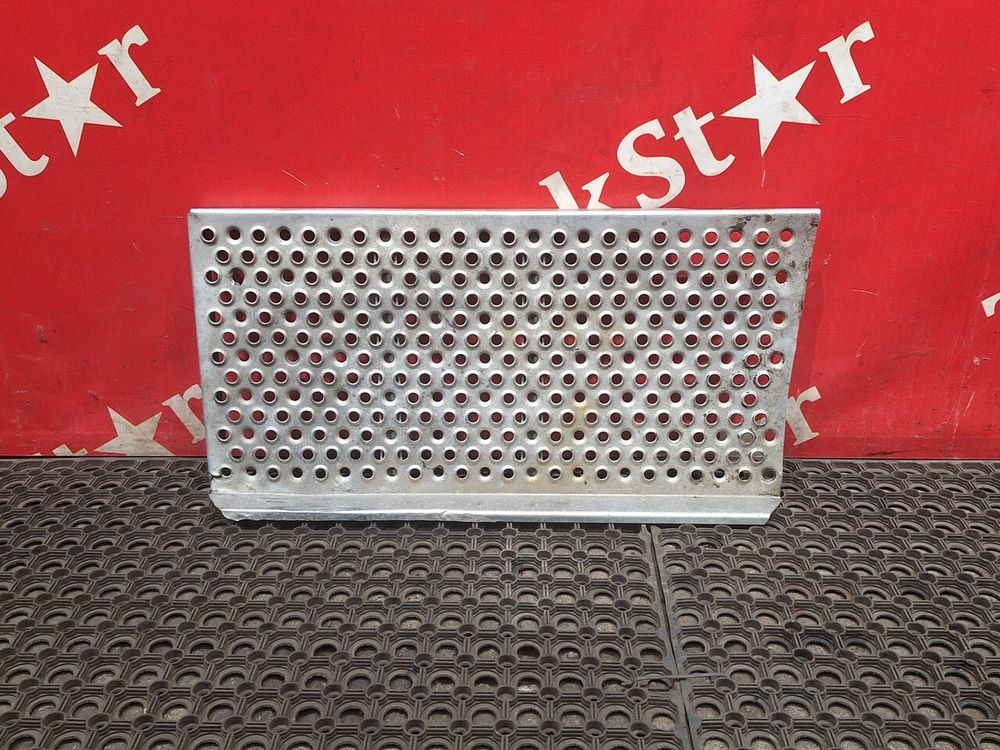 Трап над глушителем 2018г