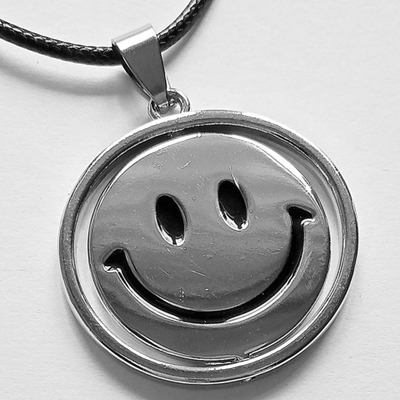 Кулон "Смайл" стальной (весёлый, грустный) на шнурке.