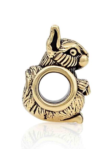 Изображение шарма Белка из бронзового сплава, вид справа.