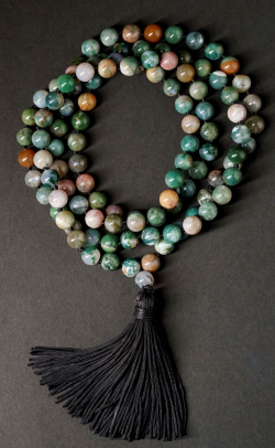 Четки из яшмы индийской