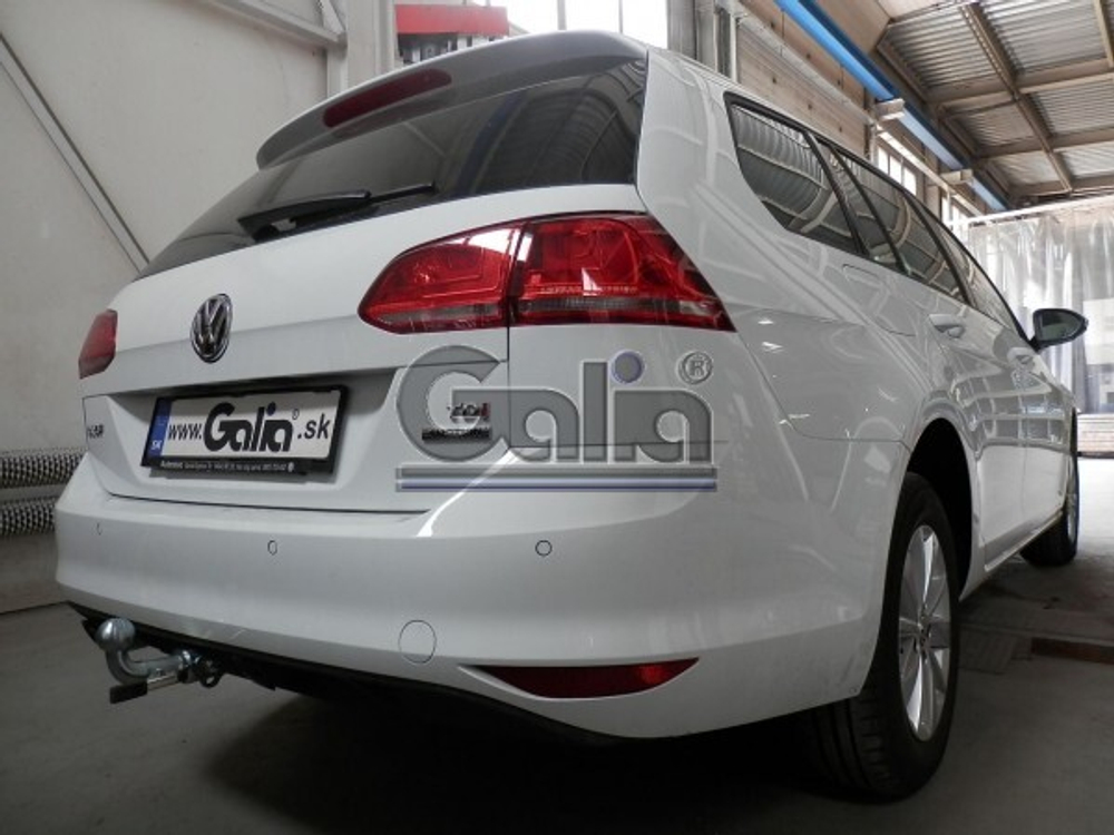 Фаркоп оцинкованный Galia V073C для Volkswagen Golf VII универсал 2WD/4WD 2013-(паспорт и сертификат в комплекте)(без электрики)