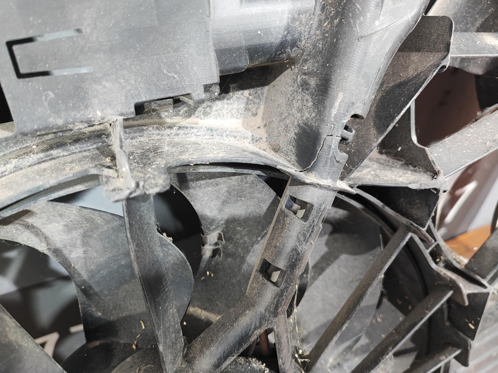 Вентилятор охлаждения Volkswagen Touareg 1 БУ Оригинал 7L6121203B