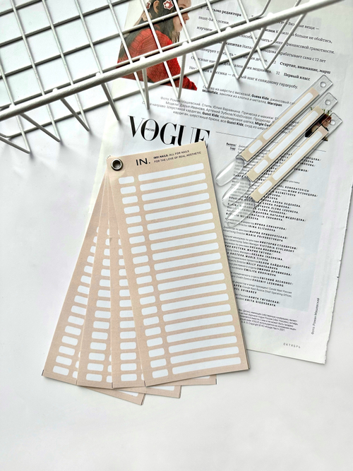 IBDI Наклейки для типс в блокноте в ассортименте