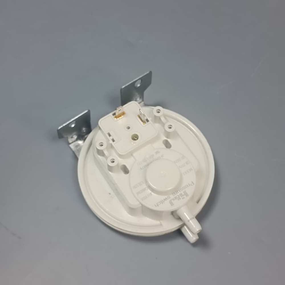 Б/У Пневмореле 70/50 для котлов Oasis, MONLAN арт. P0000005980