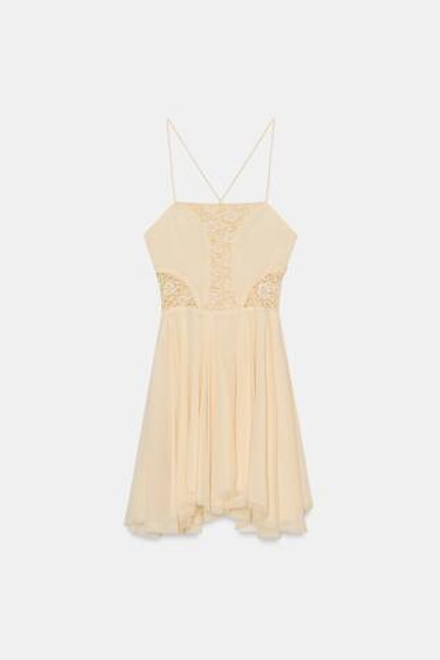 ZARA КОРОТКОЕ ПЛАТЬЕ ГОДЕ С КРУЖЕВОМ, ЭКРЮ