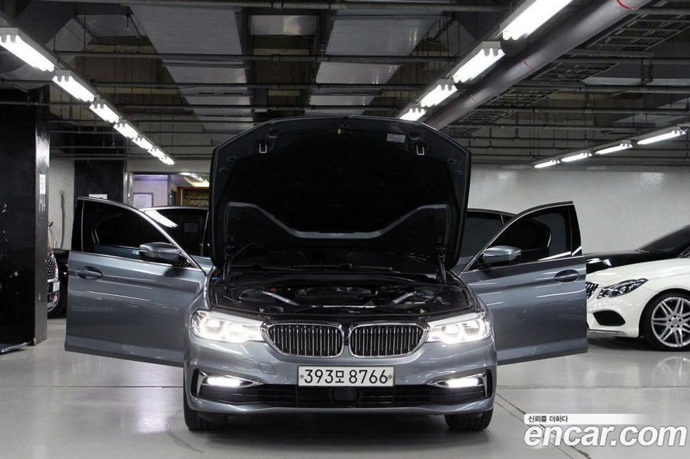 BMW 5 Series (G30) 520d Luxury Plus (09.2019)