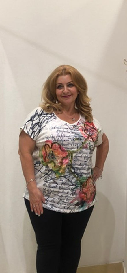 Яркий, летний блузон с кружевным принтом