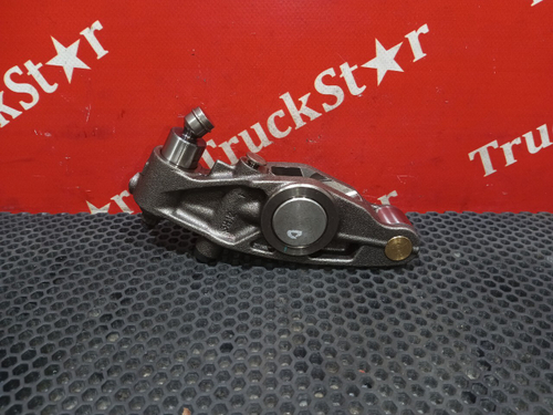 Коромысло выпускного клапана 2024г.