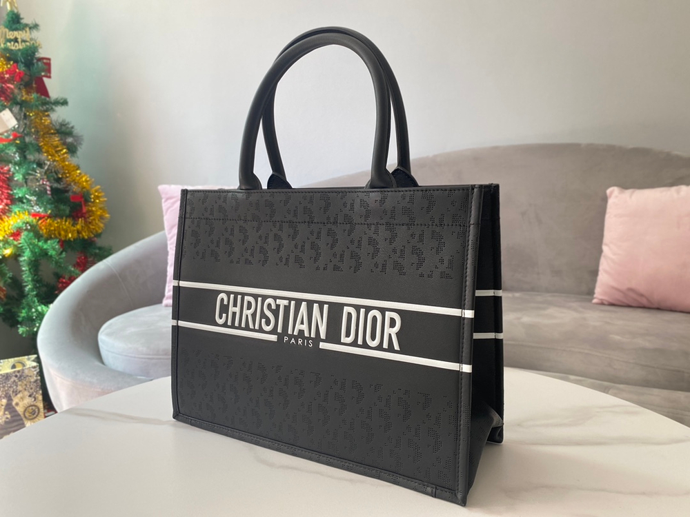 Christian Dior Book Tote 36 cm