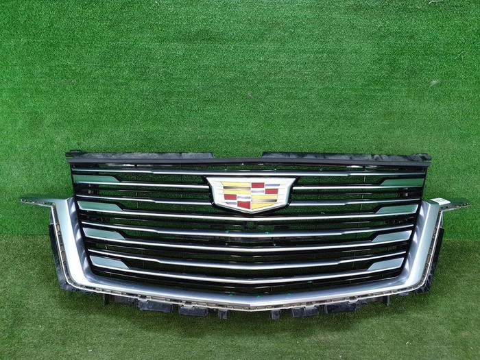 Решетка радиатора Cadillac Escalade 5 (2020-н.в.)